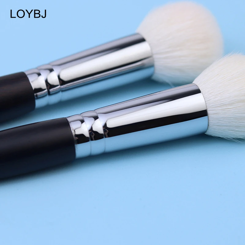 LOYBJ 1pcs Goat Hair Blush Brush Stippling Makeup Brush Cosmetic Powder Natural Blooming Blusher Highlighter Contour Brushes