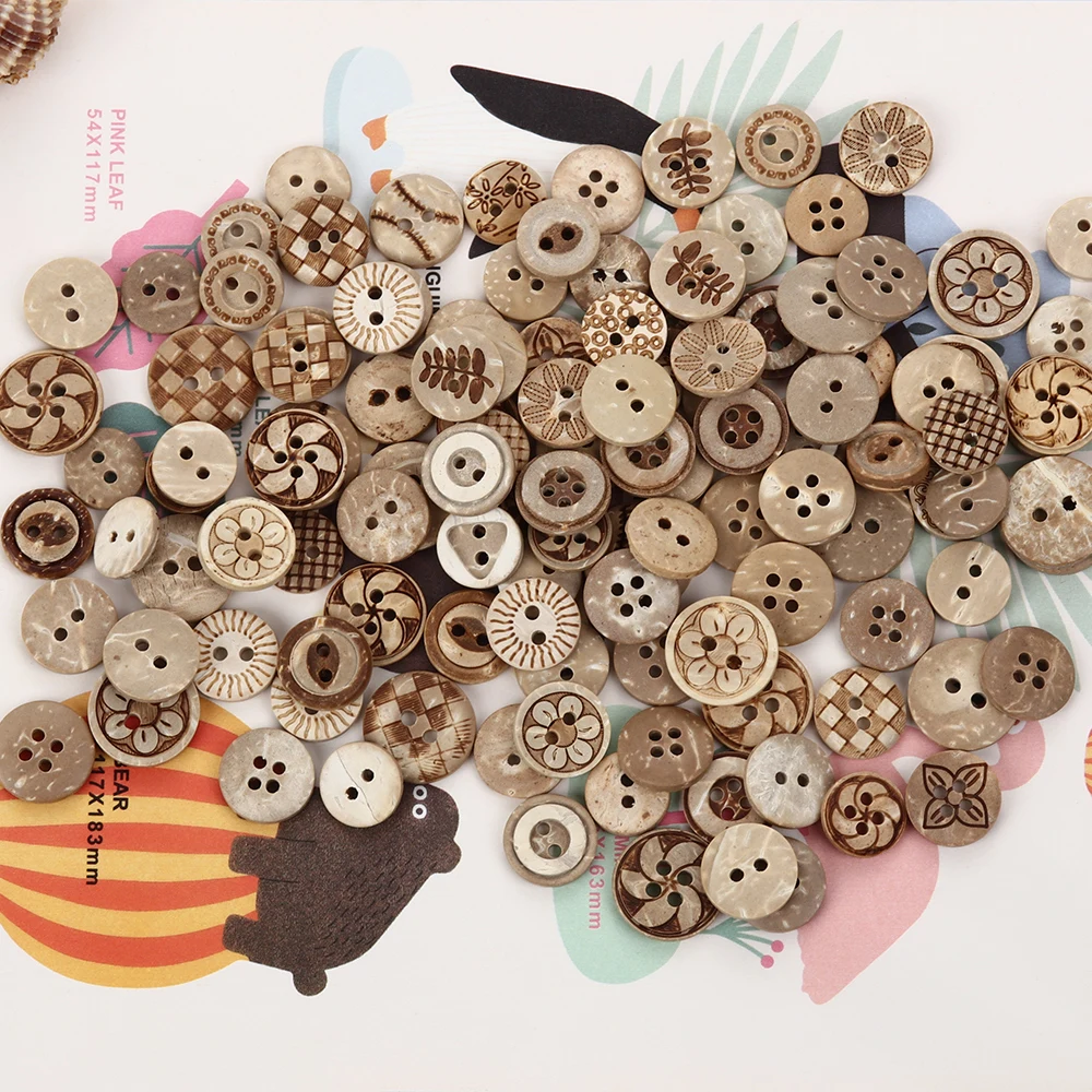 50pcs Mixed Flower Style Carved Wooden Round Sewing Buttons DIY Craft Scrapbooking Wood Buttons Fitted Clothes Dress Sewing Tool