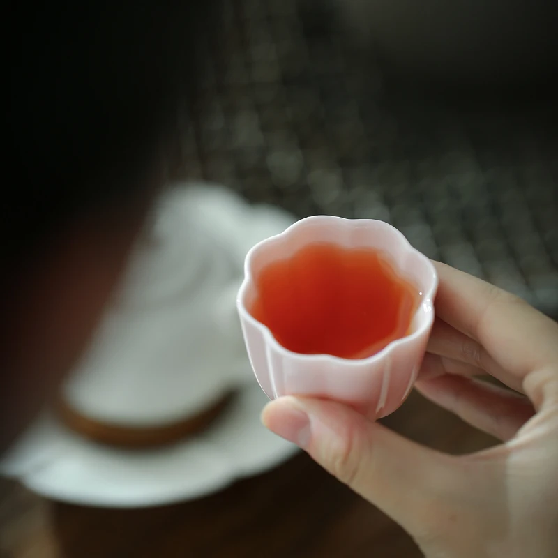 Pink Ceramic Vintage Tea Cup Small Tea Cup Porcelain Coffee Cups Tea Ceremony Creative Filizanki Do Herbaty Tea Cup Set