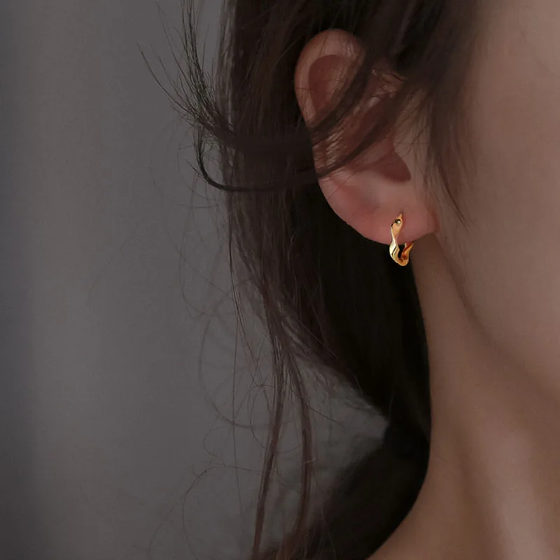 XIYANIKE Silver Color Hot Sale Korean Twisted Earrings Simple Temperament Exquisite Hot Semale Sexy Jewelry Gift Cерьга