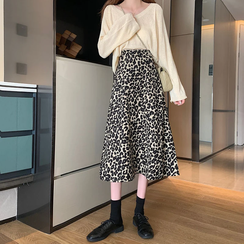 

2020 autumn and winter new Korean fashion street leopard print mid-length skirt high-waisted thin all-match A-line skirt DQ1211