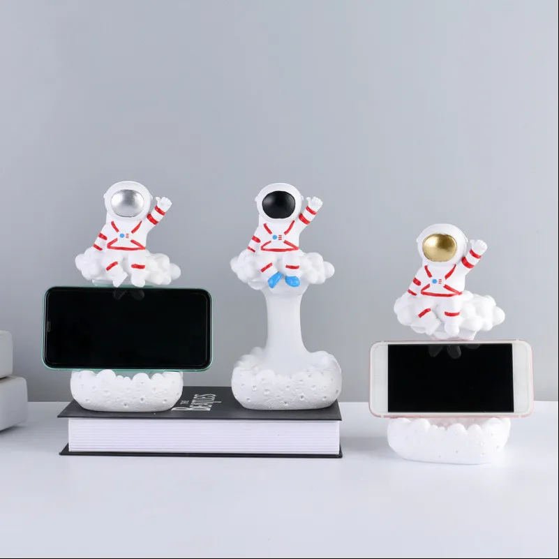 

Desktop astronaut ornaments resin crafts modern minimalist home decoration creative spaceman mobile phone holder