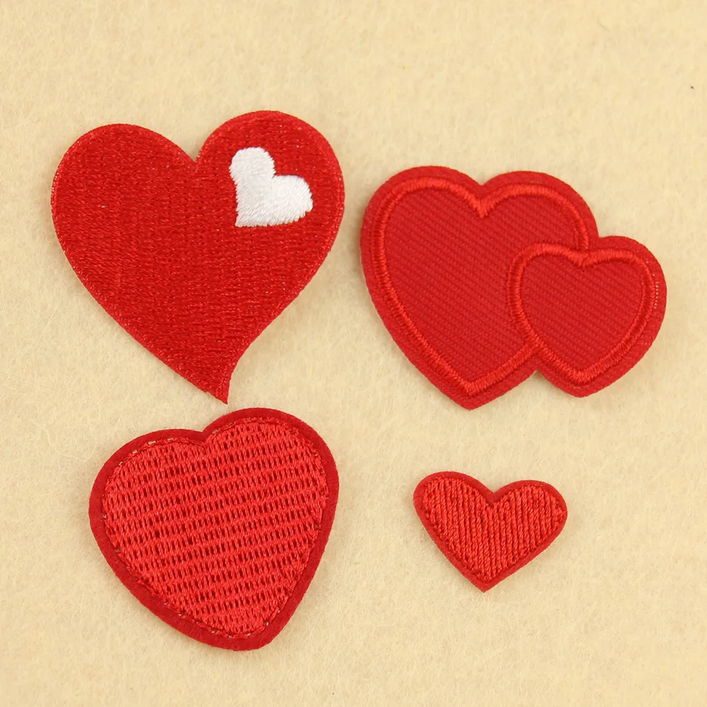 1PCS Red Hearts Embroidered Patches Sew Iron On Embroidery Badges For Bag Jeans Hat T Shirt DIY Appliques Craft Decoration