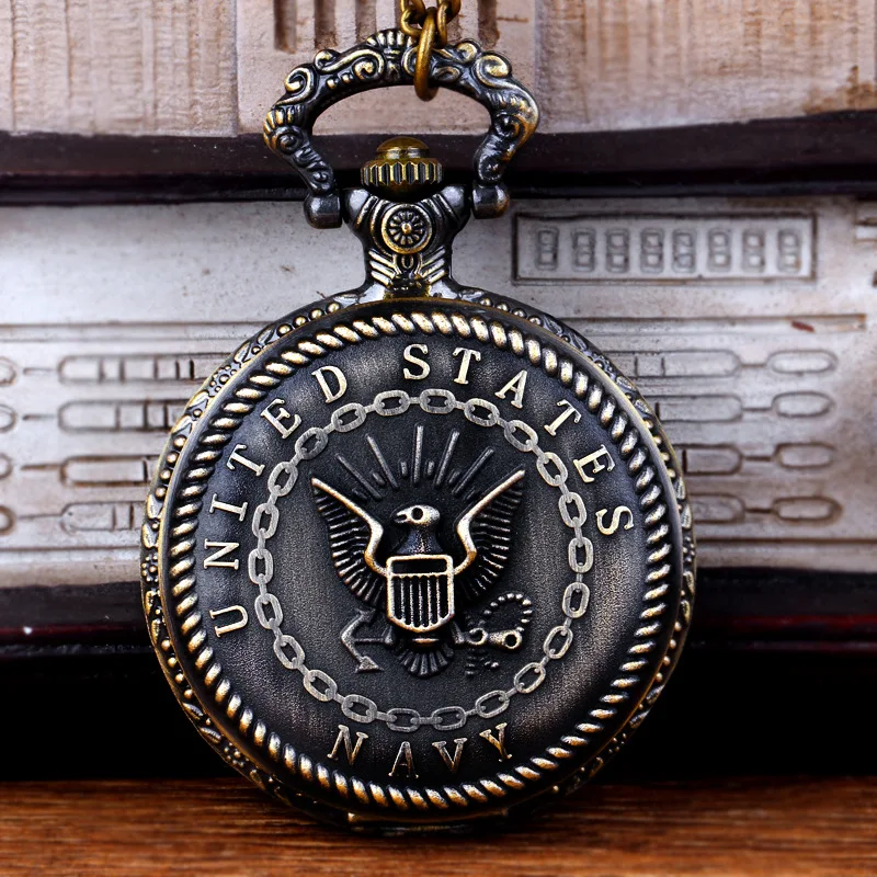 

1088Fashion personality large bronze iron chain circle bird shield retro quartz pocket watch Classical vintage pocket watch