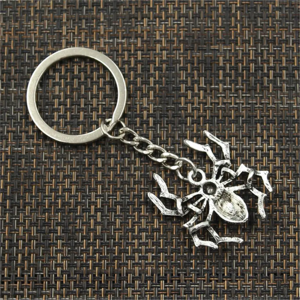 New Fashion Men 30mm Keychain DIY Metal Holder Chain Vintage Spider Halloween 35x32mm Bronze Silver Color Pendant Gift image 4