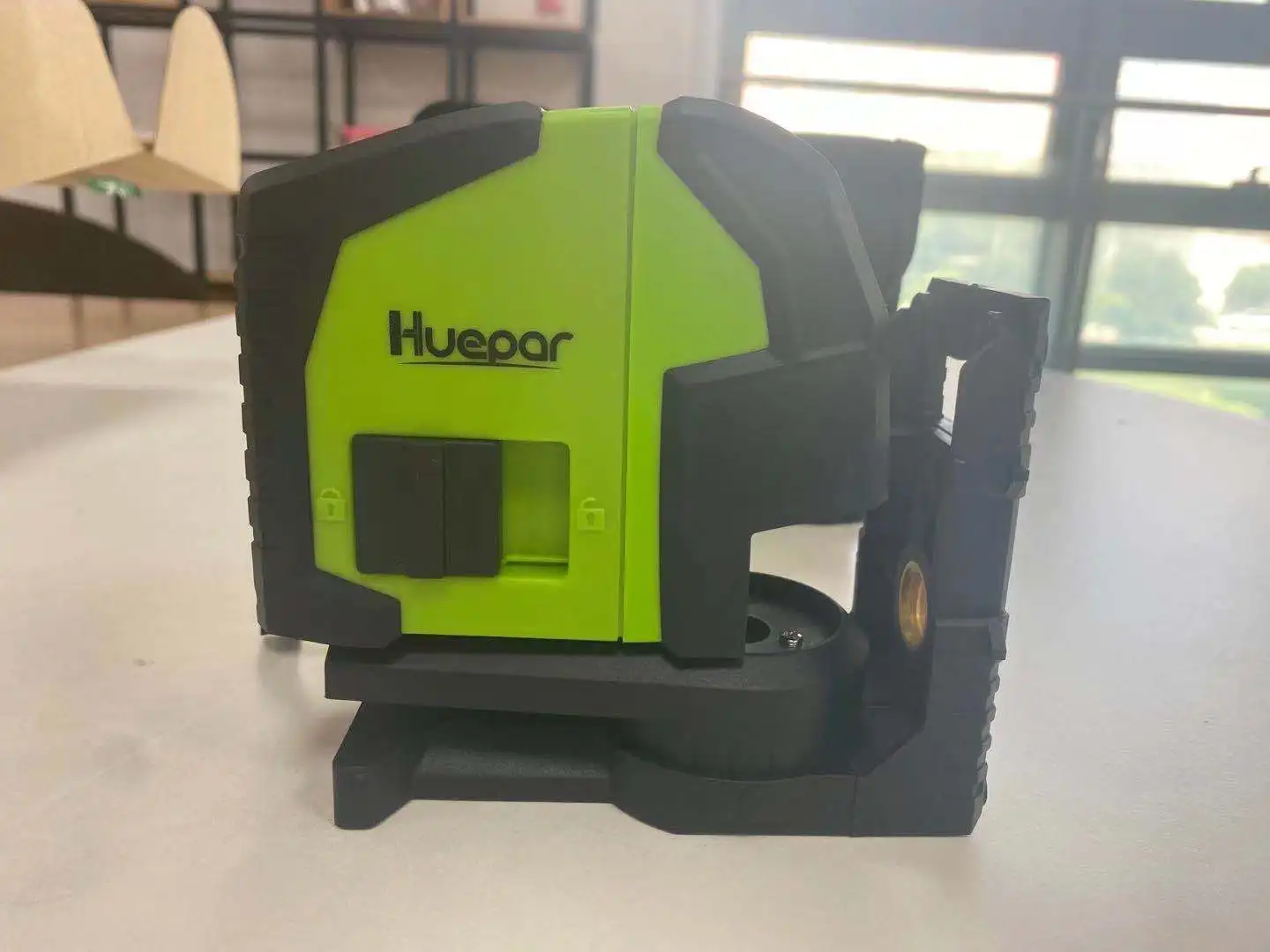 Huepar 8300G Mini Livello a raggio verde Livello laser a 3 punti autolivellante
