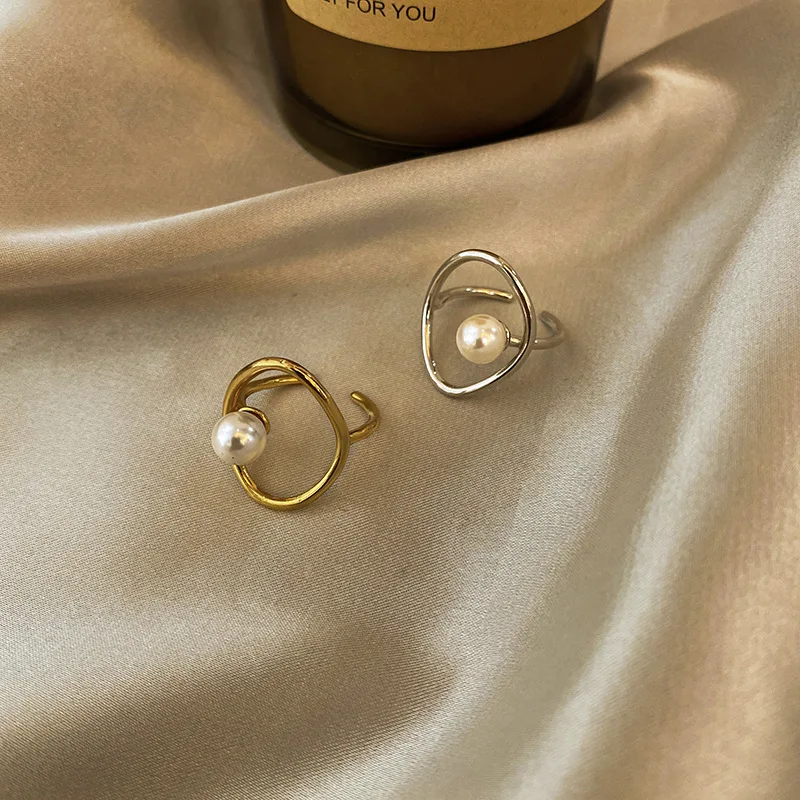QMCOCOSilver Color Pearl Round Rings For Women New Fashion Simple Hollow Out Geometric Elegant Bride  Jewelry Accessories