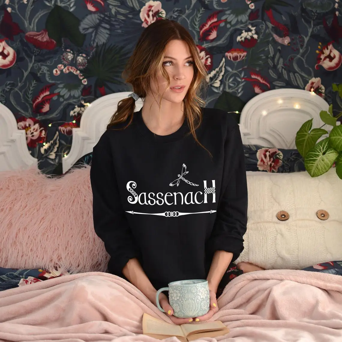 Women Sassenach Celtic Knot Sweatshirt Outlander Book Series Crewneck sweatshirts Claire Jamie Fraser Outlander Tv Show Hoodies