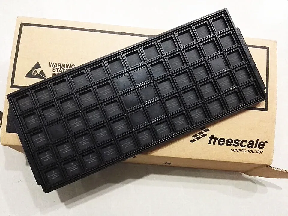 5pcs ~ 20 pz/lotto MC9S12XEP100MAL MC9S12XEP100 QFP112 Nuovo originale In azione