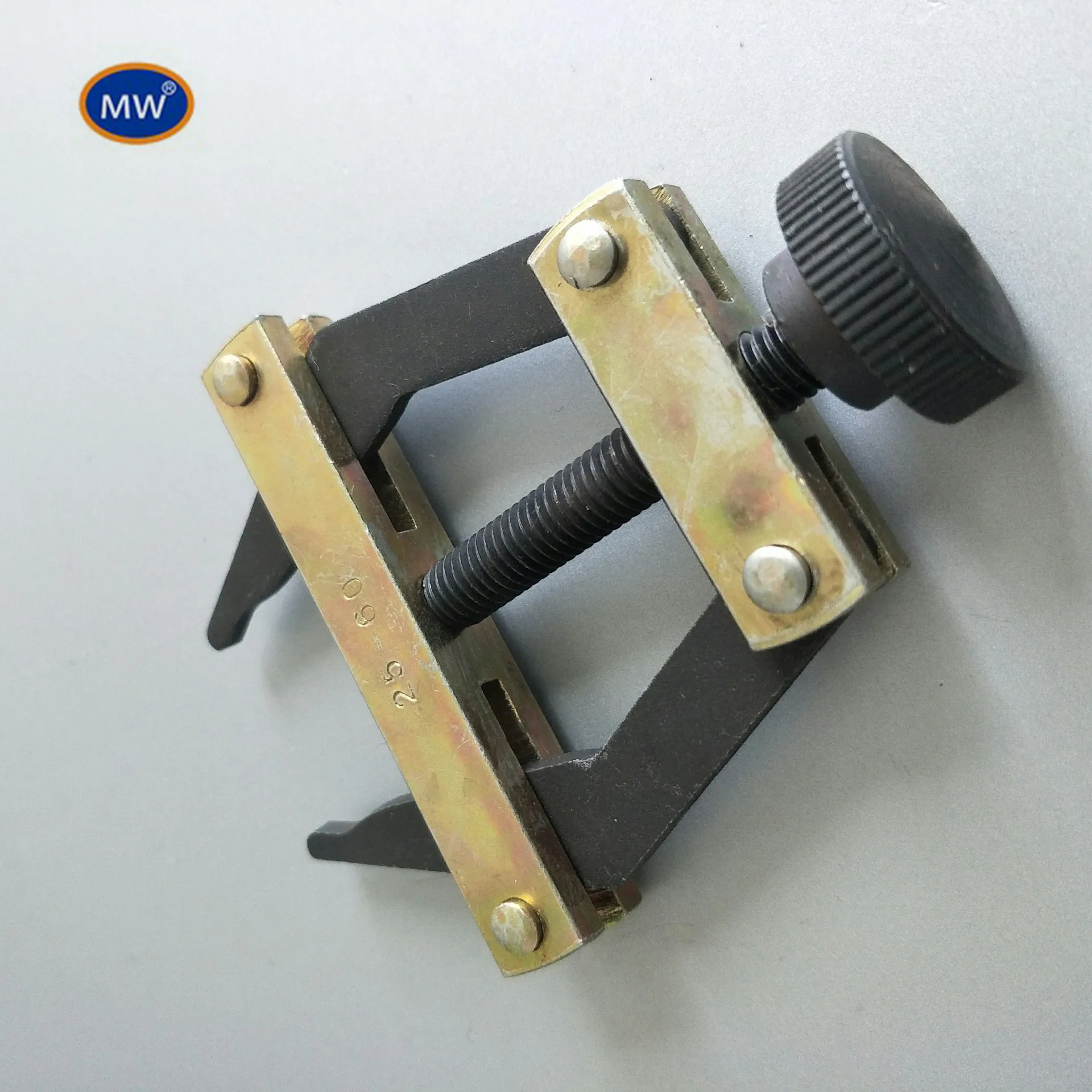 

Chain Tension Puller for Chain Sizes 20B Chain Connecting Tools, roller chain puller/holder connection tool/roller chain