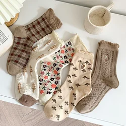 Retro Socks Women Flower Embroidery Harajuku Vintage Streetwear Crew Socks Animals Cartoon Cute Japanese Kawaii Girl Woman Socks