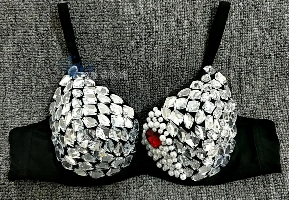 Sexy Women Pearls Red Hearts Acrylic Rhinestones Rivets Belly Dancing Bra Halloween Costume Festival Bra Sequined Clubwear