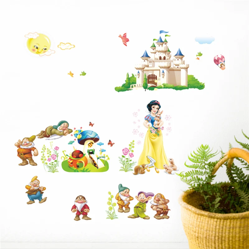 Snow White Princess & Dwarfs Castle Wall Stickers For Kids Room Bedroom Home Decorations Anime Mural Art Diy Girl\'s Movie Decal