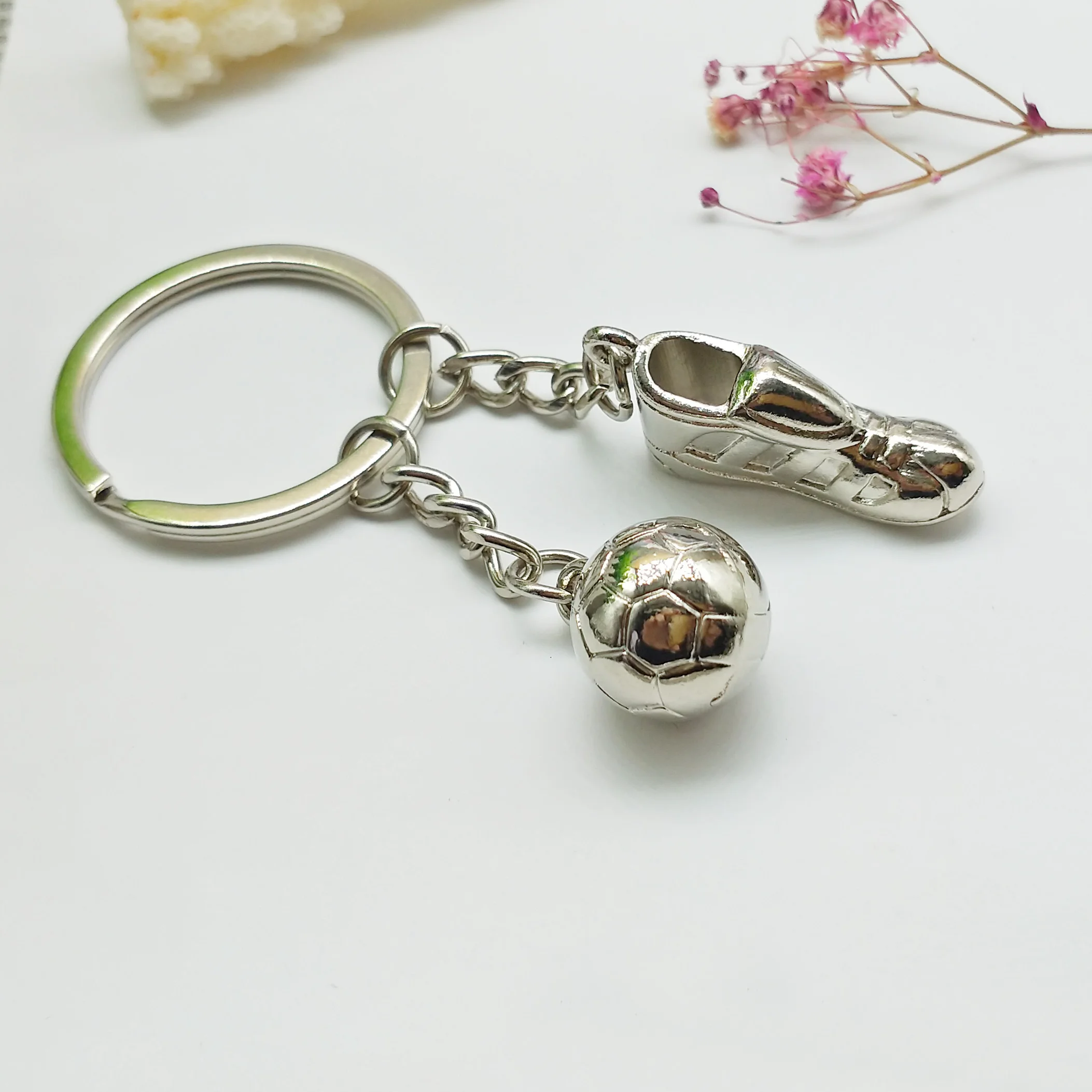 Metal Keychain New Key chain - Fashion Hot High Quality Soccer Shoes and Football Metal Car Key Ring Gift Bag Keychain