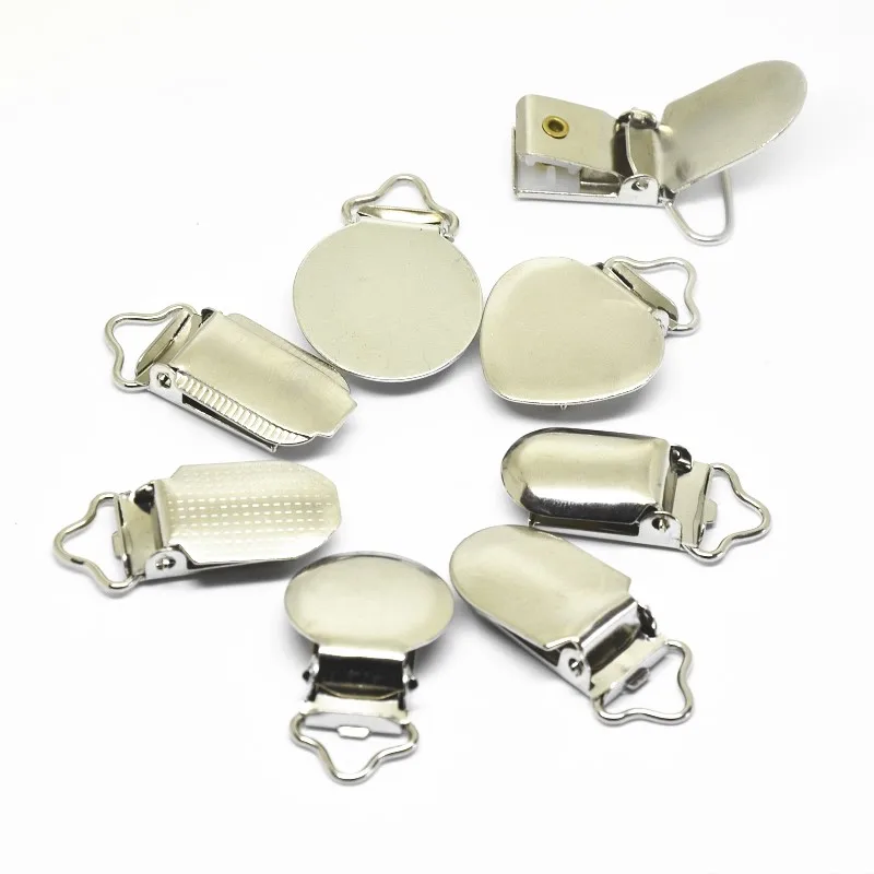 Silver Metal Baby Dummy Pacifier Clips Holders Flat Round Face Dot Heart Clasp Suspender Garment Accessories Plastic Insert 30pc