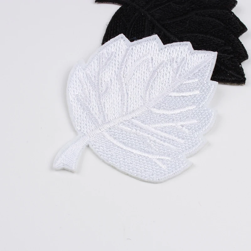 10pcs/lot Embroidered Maple Patch Cartoon Leaf Stickers Iron On Sew On Clothing Appliques DIY Patchwork Crafts Garments Badge image 3