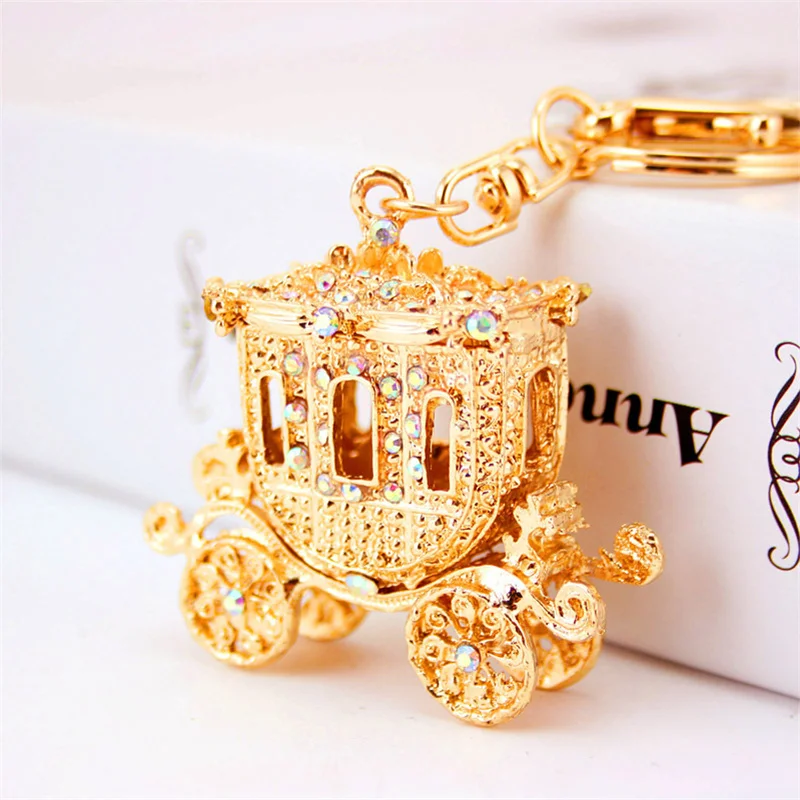 Fashion Alloy Rhinestone Cartoon Pumpkin Car  Keychain Golden Carriage Pendant Female Bag Accessories Small Gifts