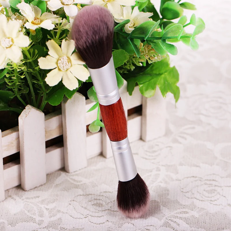 Pennello per trucco cosmatico Unico a 2 vie a doppia testa Cipria in polvere Cipria Fard Pennello per fard Trucco multifunzione Strumento di bellezza Vendita