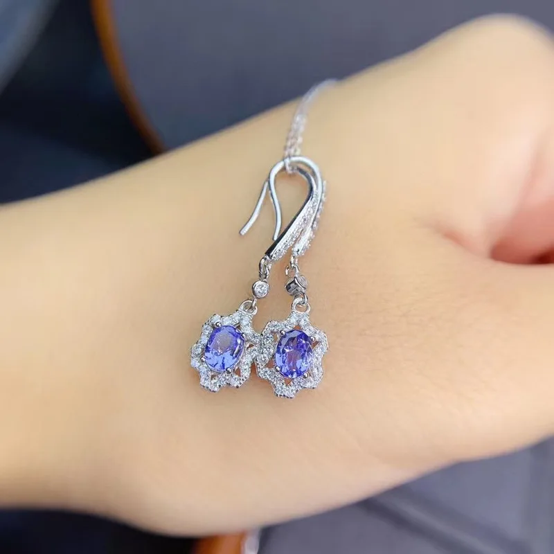 New Natural Tanzanite Earrings 925 Silver Ladies Earrings Simple and Stylish Atmosphere