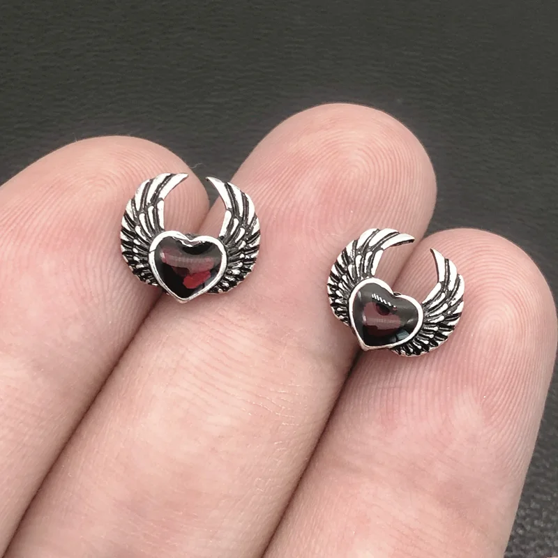 Indie Gothic Silver Colour Vintage Blood Red Heart with Wings Ear Studs Aesthetic E Girl Goblincor E Boy Earings Y2k Jewelry