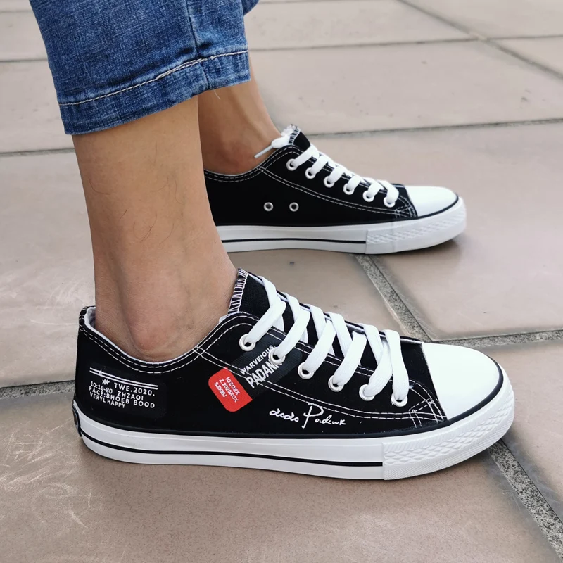 2021 New Fashion Classic Korean Flat Shoes Men's Comfortable Vulcanized Sports Shoes Black Casual Light Canvas Sports Shoes