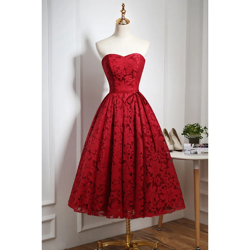 Robe de Cocktail en dentelle rouge vin, sans manches, dos lacé, longueur thé