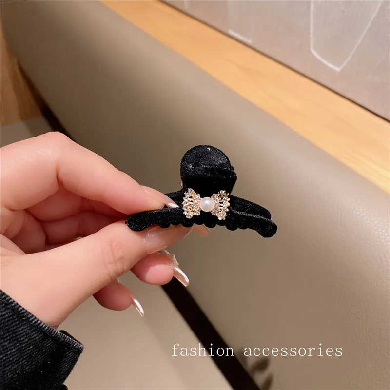 Bangs clip side hairpin forehead female  small catch clip headdress clip Korean side clip small hair accessory hairpin plush