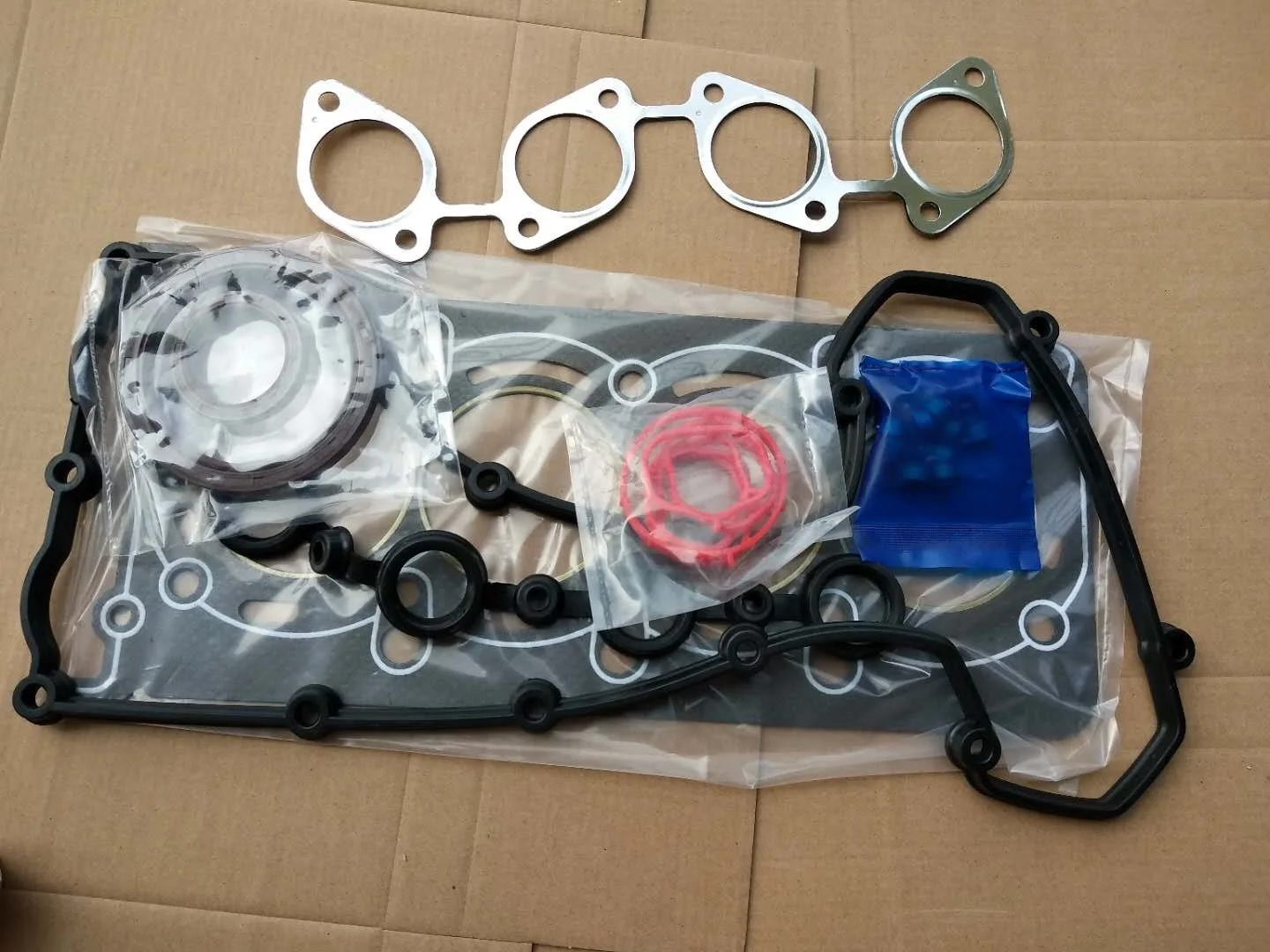 

1set full engine repair Complete Gasket kit For Chinese CHANGAN CS35 EADO ALSVIN 478 1.6L engine Autocar part