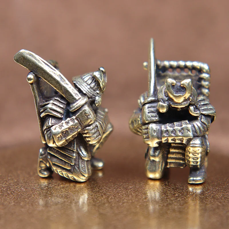 

Wild Warrior Brass Knife Bead Japanese Samurai Pioneer Outdoor Survival Gadgets Lanyard Pendant Paracord Bracelets DIY Accessory