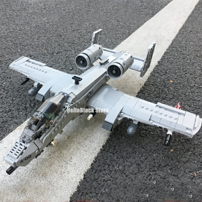 Thunderbolt II A10 Fighter jet Plane Building Blocks 3D Model Military Series Bricks Toys For Children Christmas Gifts 961Pcs