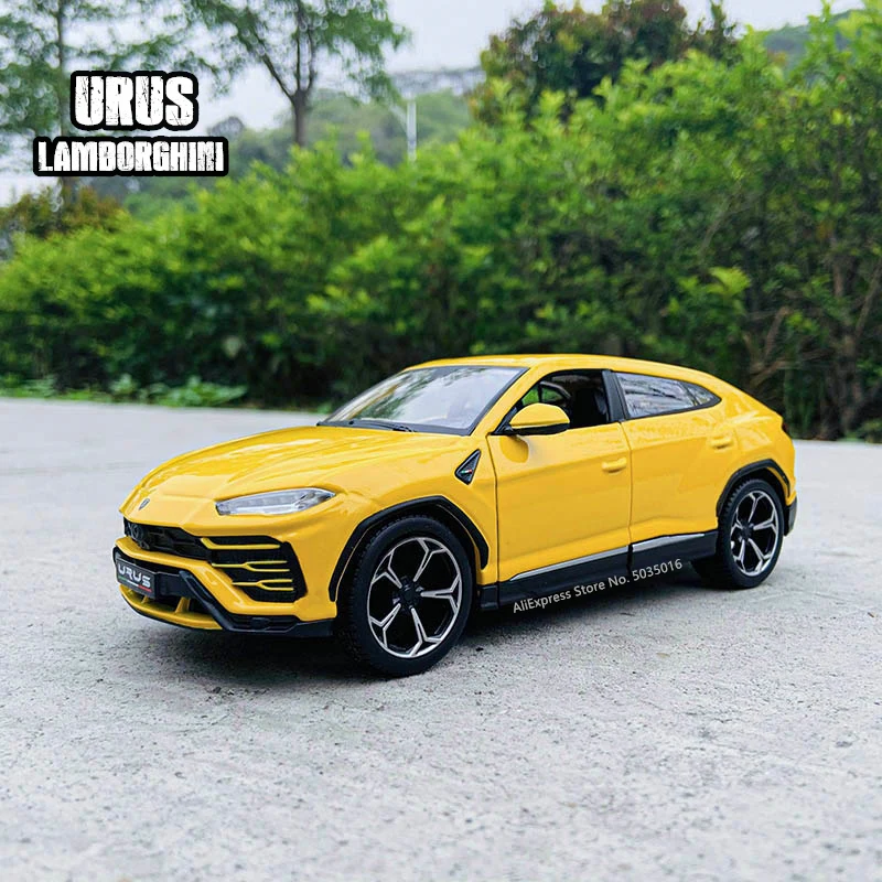 Maisto 1:24 Lamborghini URUS simulation alloy car model crafts decoration collection toy tools gift