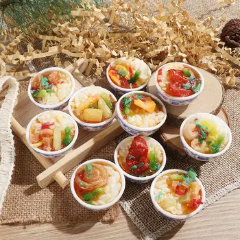 1 Pcs Willekeurige Miniatuur Dollhouse Chinese Rijst Gebak Braadpan Noedels Dessert Keuken Speelgoed Nep Voedsel Speelgoed Poppenhuis Decoratie