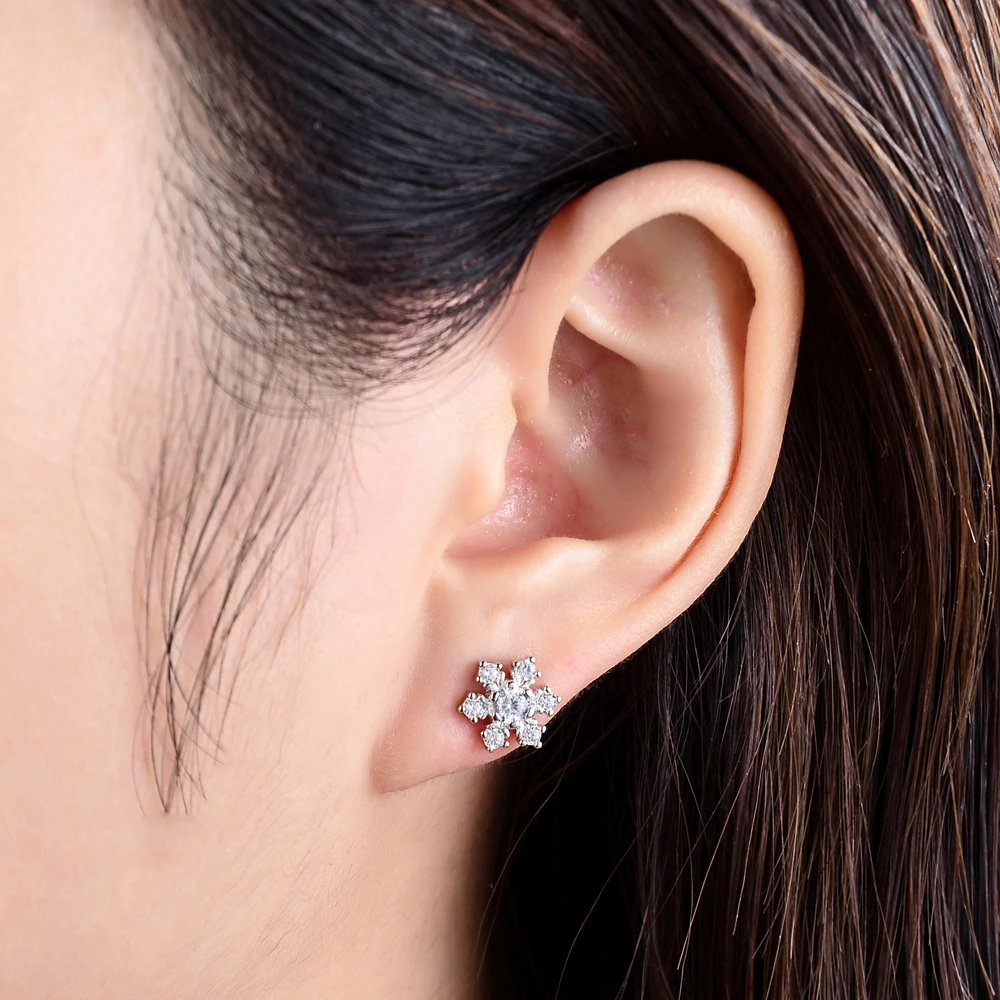 Lightweight Daily Wear 925 Silver Earrings for Women's Art Deco Snowflake Earrings Fine Silver Stud Earring Birthday Gift