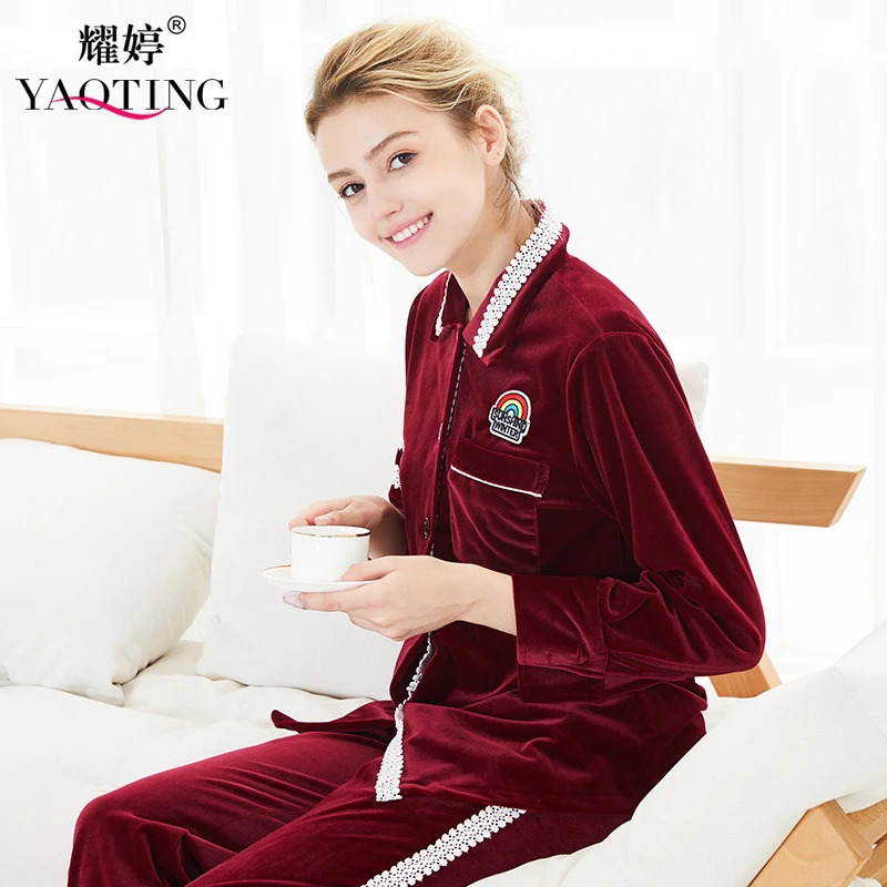 New Velvet Pajamas autumn/winter women's Long Sleeved Trousers Color Contrast Home Wear Two Suits