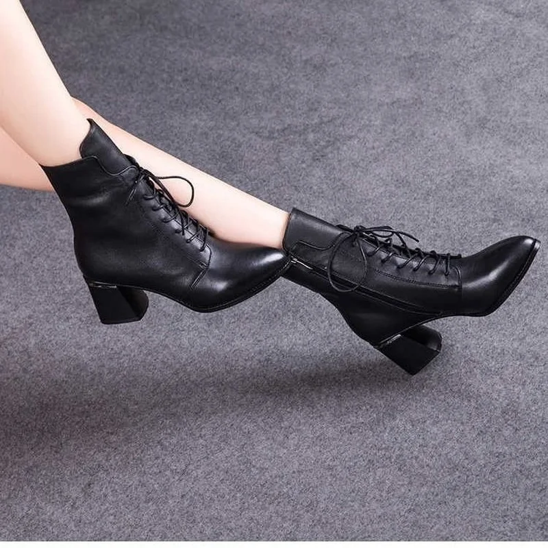 High Quality Soft Leather 2021 New Snow Boots Women's Thick Heel Velvet Warm Mar Boots Women's Medium Heel Cotton Boots