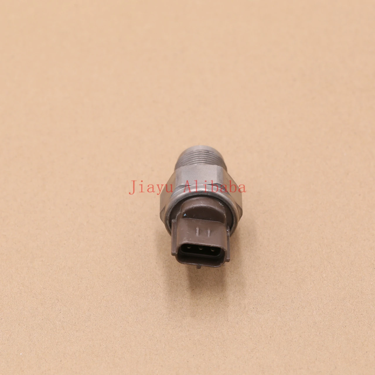 Original Fuel Rail Pressure Sensors OEM 499000-6131/499000-6141/499000-6160 Iisuzu D-MAX RODEO NNISSAN CABSTAR Cchevrolet NAVARA