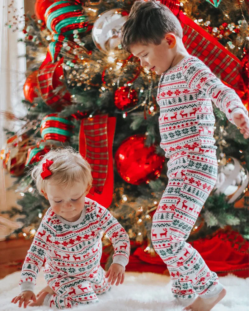 Christmas Family Matching Outfits Nighty Family Suits with Elk Tree Printing Long Pajama Sets Mother/Father/Kid/Baby Sleepwears