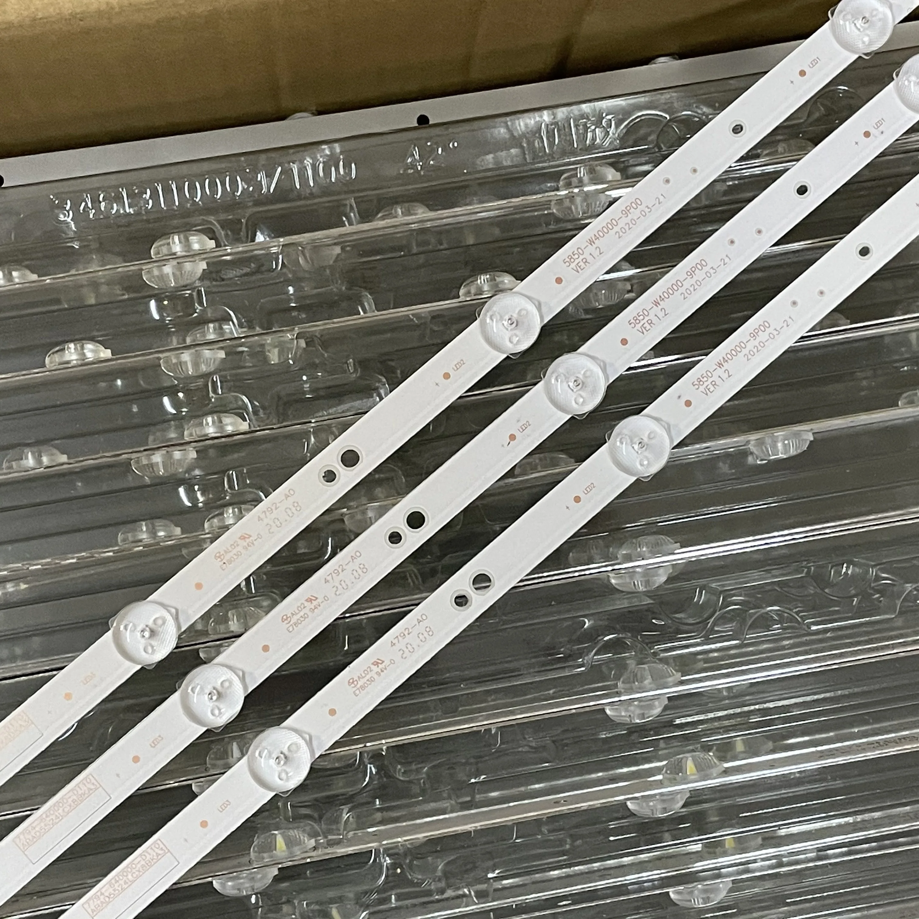 30PCS LED Strip For CRH-A403030030777KRev1.0 JL.D40071330-202AS-M-V02  40X6 40E2 40K5C 40K5D 40E1C 40E382W RDL400FY(QD0-806)