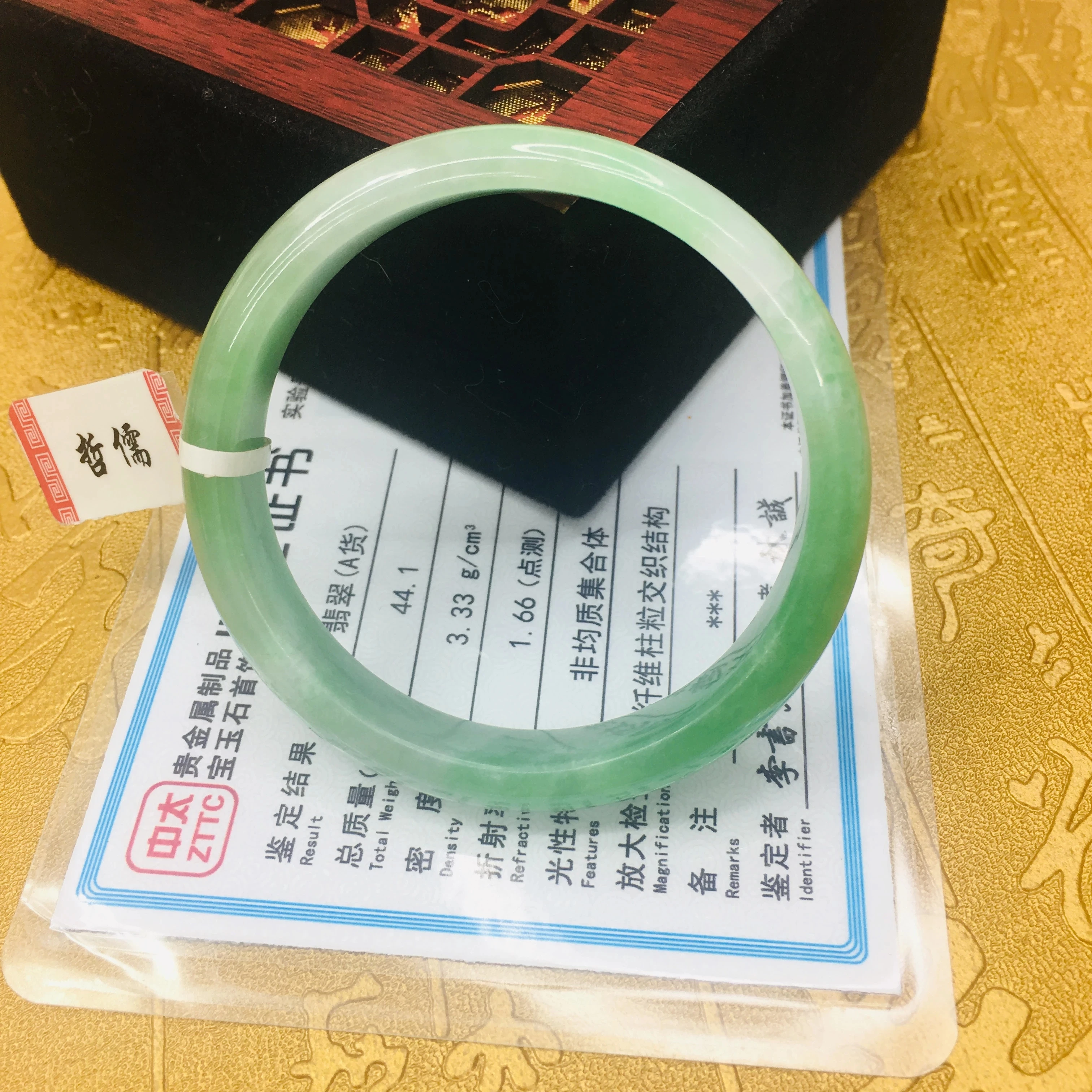 Natural Jadeite Elegant Light Green Female Two Color Jade Bracelet Jewelry