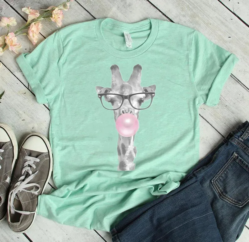 Giraffe Bubblegum Giraffe Lovers Cute Shirt Women's O-neck short sleeve amime 100% Cotton goth  summer top Tees Drop shipping