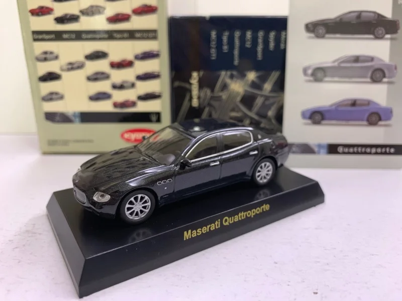 

Коллекция игрушечных моделей автомобилей KYOSHO Maserati Quattroporte из литого сплава, 1/64