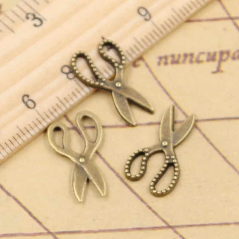 30pcs Charms Scissors 19x11mm Tibetan Bronze Silver Color Pendants Antique Jewelry Making DIY Handmade Craft