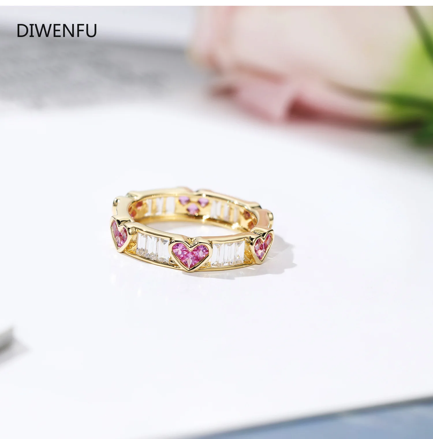 

Cute Female Small Enamel Love Heart Diamond Stone Ring Romantic Wedding Jewelry Promise Crystal Engagement Rings for Women Gift