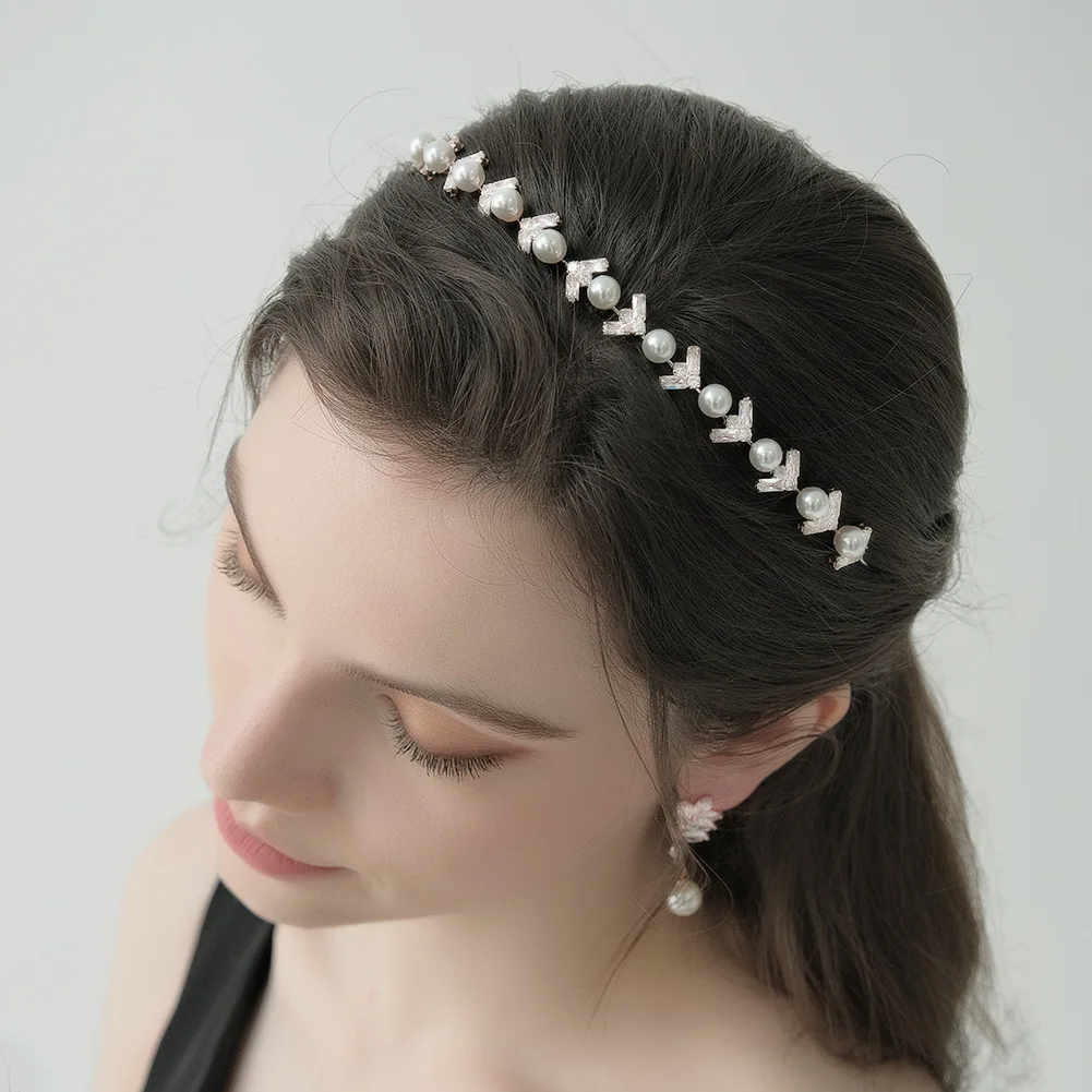 

Sen Girl Temperament All-Match High-End Zircon Pearl Headband Simple And Atmospheric Daily Young Lady Press Hair Accessories