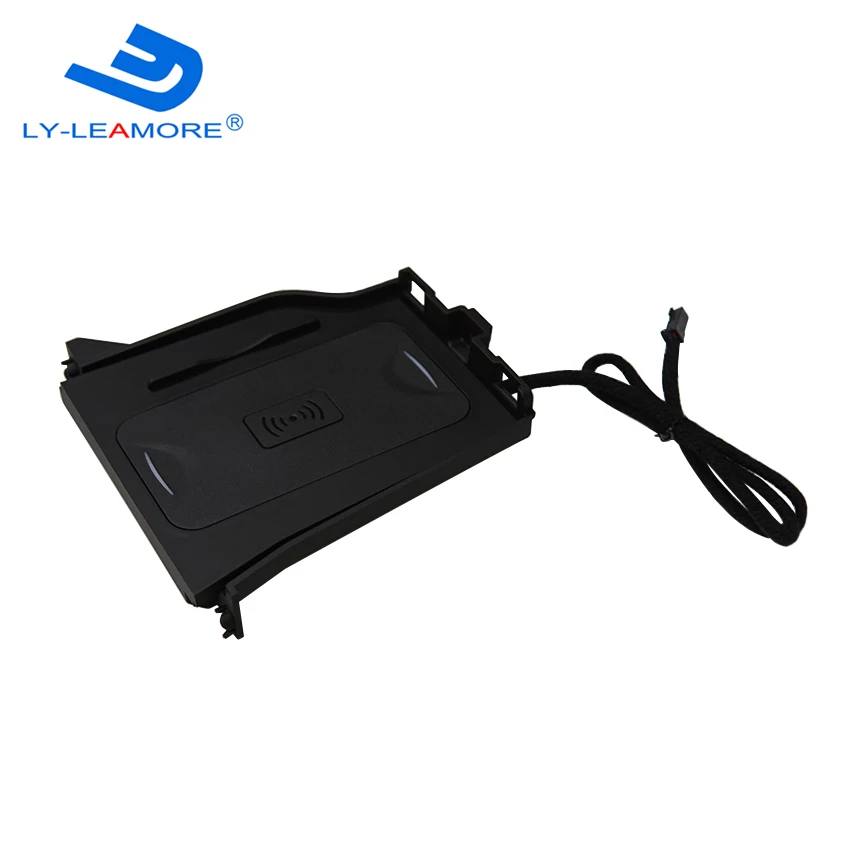 LEAMORE Moblie Phone Accessories For Landcruiser 2018-2020 Fast Wireless  Chrager  Play And Plug