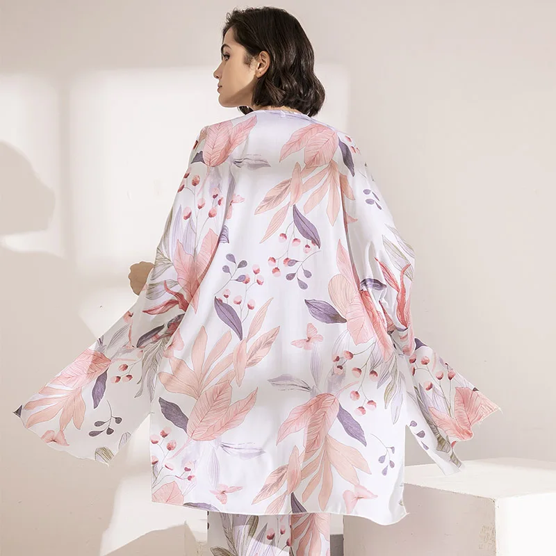 Conjunto de pijama suave y a la moda para mujer, ropa de dormir con estampado floral, viene cárdigan de hojas rosadas, camisola y pantalones largos,