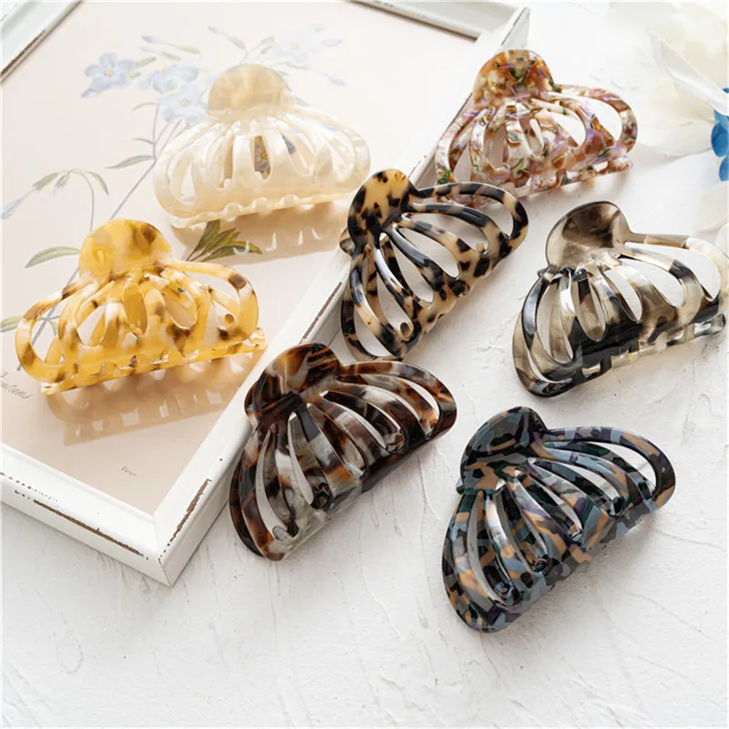 Ruoshui Woman Vintage Acetate Hair Claws Women Hairpins Hair Clips Girls Hair Accessories Hairgrip Barrettes Ornaments Headwear