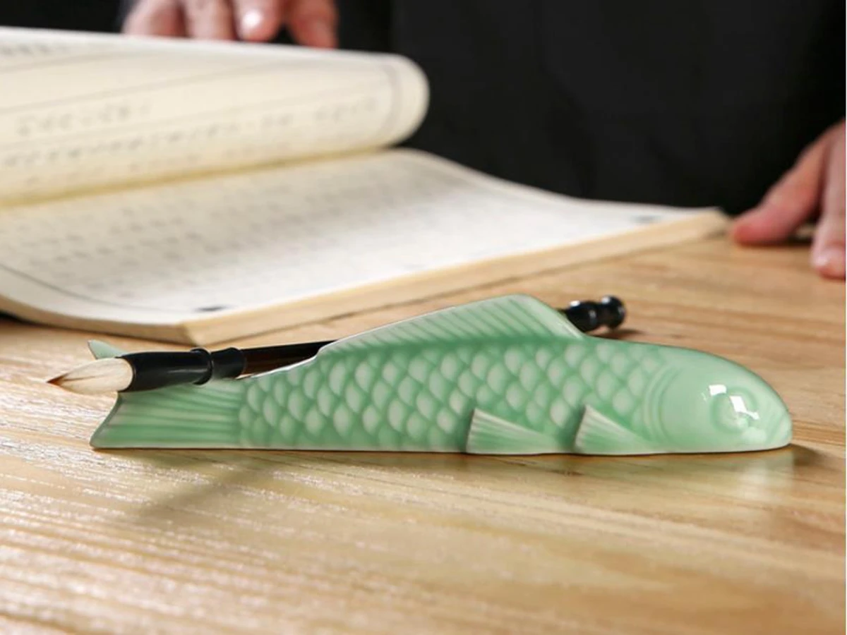 

1pc Longquan Celadon Carp Paperweight Brush Rest Calligraphy Painting Tool