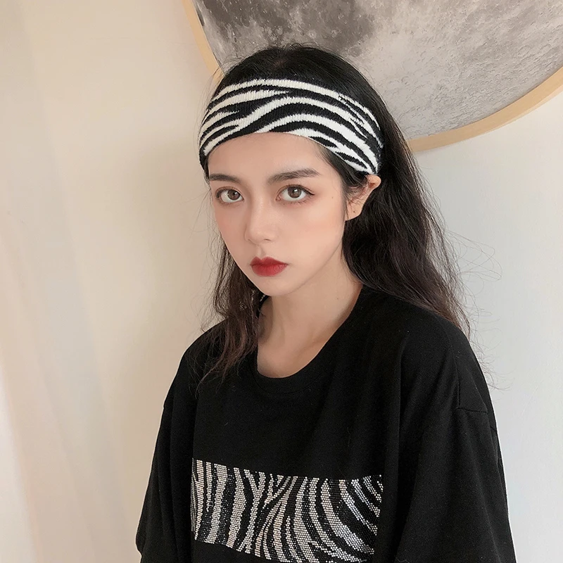 Winter Black White Series Knitted Sport Hairband Warm Headband Women Girls Hair Head Hoop Bands Accessories Headdress Headwear