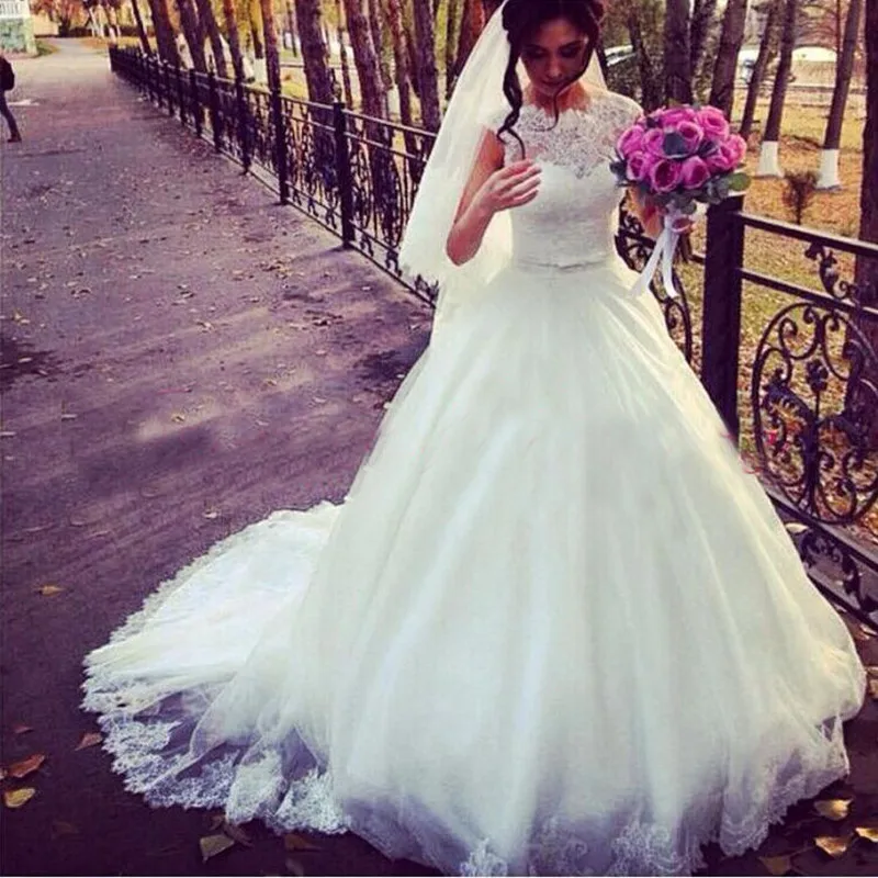 Abito da sposa Vintage plus size elegante pizzo manica lunga di alta qualità Vestido De Noiva prezzi euro cina abiti da sposa su misura